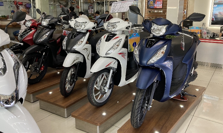 Thị trường xe máy Việt Nam "lên đỉnh" sau 3 năm lao dốc - 2