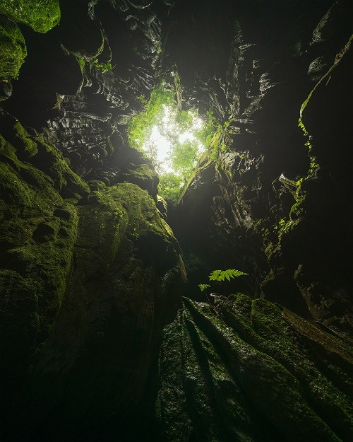 Hung Thoòng (Quảng Bình): Hệ thống hang động mới đẹp siêu thực, không kém hang Sơn Đoòng - 1