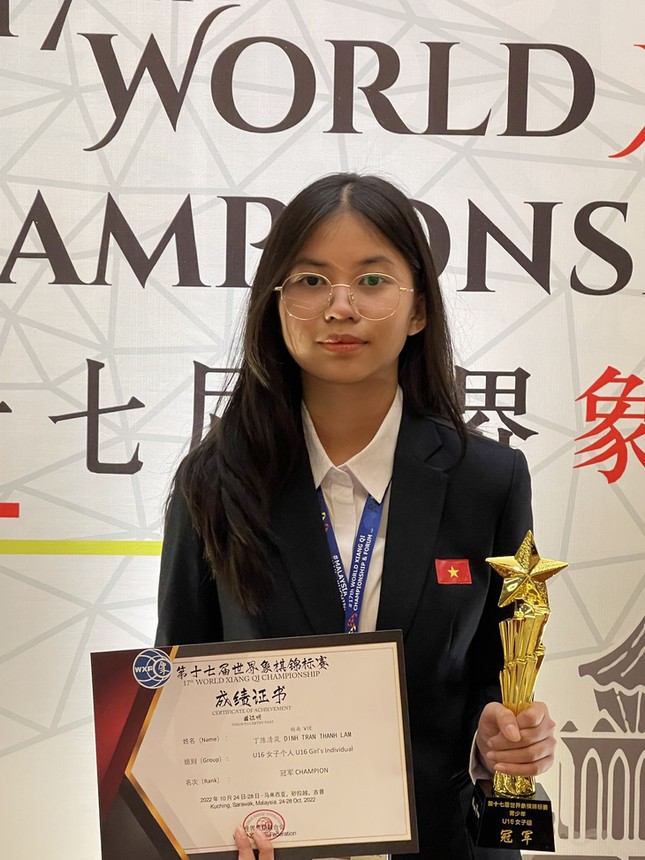 Năm mới năm me, nhanh tay "xin vía" những gương mặt vàng trong làng học đường nào! - 2