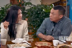Clip hài hước - Ông chồng sĩ diện mắng vợ trước mặt bạn bè và cái kết khó tin