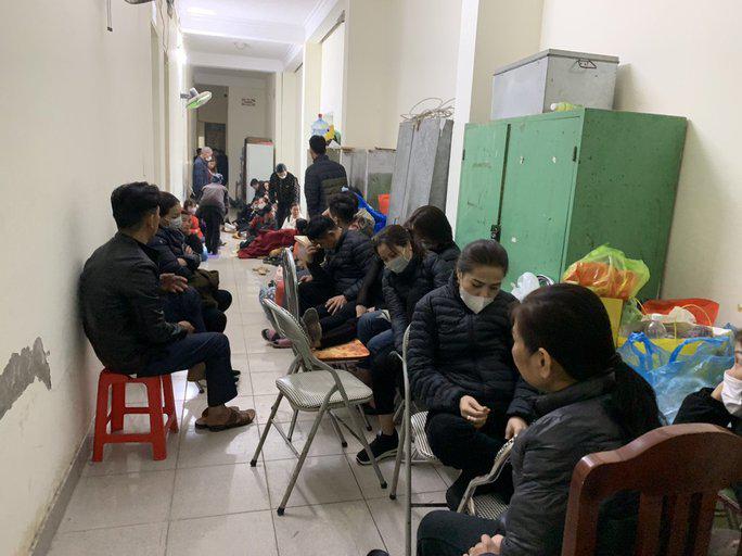 Những người bị bắt quả tang tại sòng bạc
