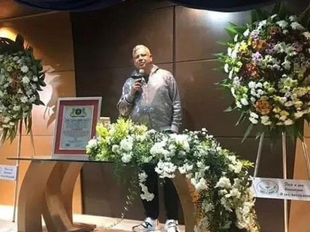 Thế giới - Người đàn ông giả chết để xem bao nhiêu người đến viếng