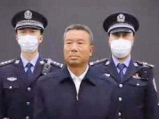 Hàng loạt quan tham ở Trung Quốc bị trừng phạt