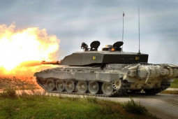 Thế giới - Ukraine bị Anh hạn chế quyền sử dụng 14 xe tăng Challenger 2?