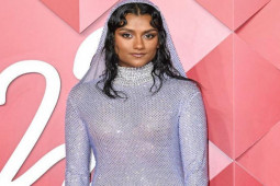 Thời trang - Váy trùm đầu có sự trở lại đầy bất ngờ nhờ dàn sao táo bạo