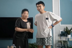 Clip hài hước - Con trai FA lâu năm, mẹ phải dẫn bạn gái về tận nhà để xem mắt và cái kết