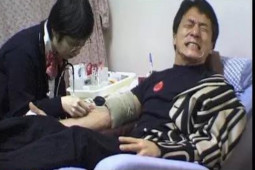 Đời sống Showbiz - Sao võ thuật tuổi xế chiều: Ngô Kinh có hơn 100 mũi khâu trên người, Thành Long suýt tắt thở