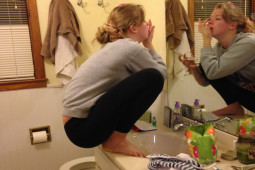 Tranh vui - Có những khoảnh khắc khó đỡ khiến nhiều người "ôm bụng cười" sau khi xem