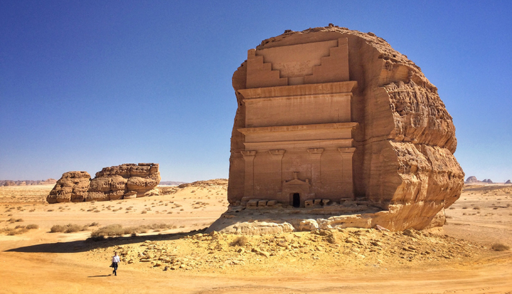 Meda’in Salih là một địa điểm khảo cổ học nằm ở thành phố thành phố Al-`Ula, tỉnh Al-Madinah, Hejaz, Ả Rập Saudi. Tại đây có các di vật của Vương quốc Nabatea, nó từng là khu định cư lớn nhất ở phía nam của vương quốc. Hiện tại nơi này là Di sản Thế giới được UNESCO công nhận đầu tiên của Ả Rập Saudi.
