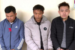 Pháp luật - Bắt kẻ thuê người tạt a xít tình nhân để trả thù