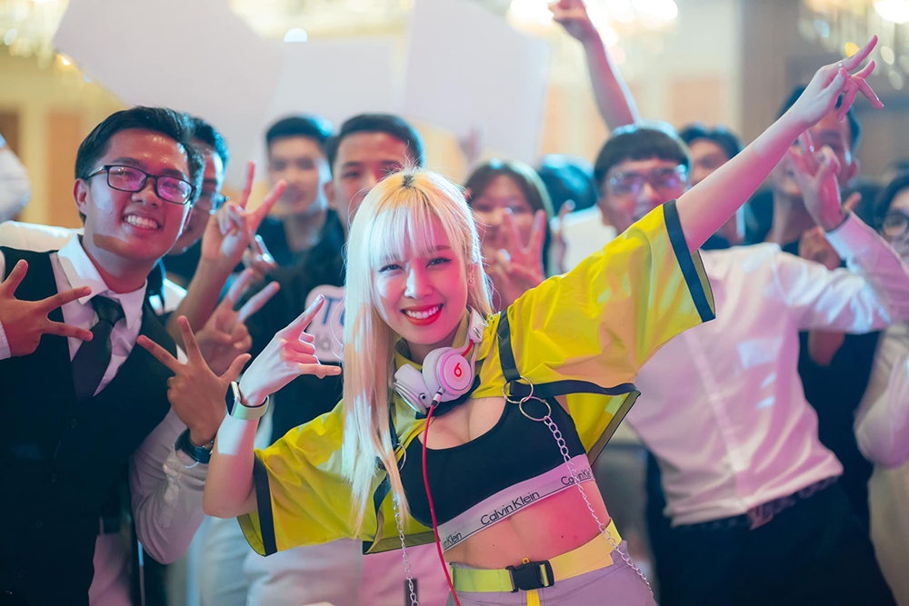 DJ Hyena chia sẻ đam mê với nghề DJ - 4