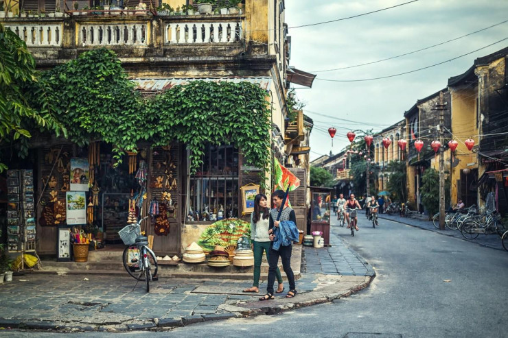Du khách sẽ được thỏa sức khám phá những thị trấn lịch sử của Việt Nam. Ảnh: Lonely Planet.
