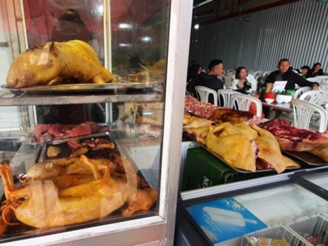 Nhộn nhịp chợ “thịt thú rừng” giả ở lễ hội chùa Hương