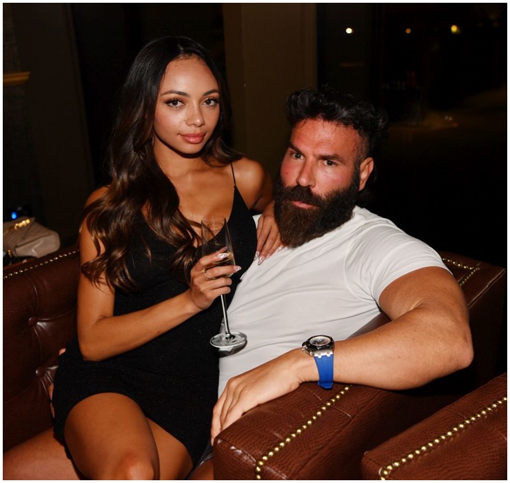 Nhiều người tin rằng với bản tính trăng hoa, Dan Bilzerian sẽ không bao giờ chung thủy với một ai.
