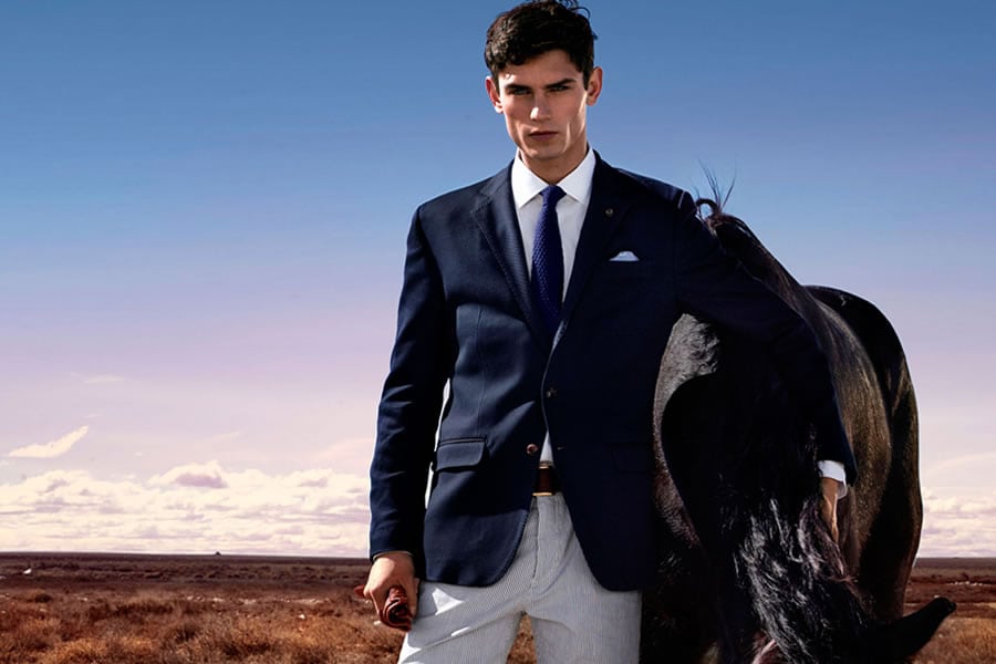 Tất tần tật những cách mặc áo blazer xanh dương siêu đẹp - 1