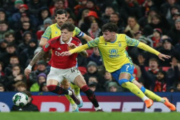 Video bóng đá MU - Nottingham Forest: 3 phút bùng nổ, ẵm vé chung kết (League Cup)