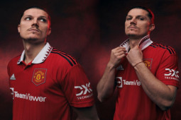 Bóng đá - Tân binh Sabitzer cực "ngầu" trong ngày ra mắt MU, chọn số áo huyền thoại