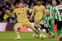 Bóng đá - Video bóng đá Real Betis - Barcelona: Lewandowski "nổ súng", bỏ xa Real Madrid (La Liga)