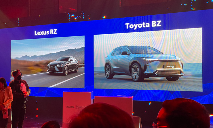 Cận cảnh Lexus RZ450e - SUV thuần điện giá chỉ từ 1,3 tỷ đồng - 9