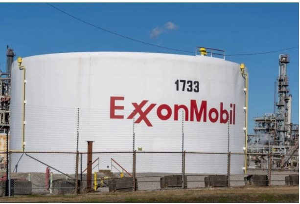 Công ty dầu Mỹ Exxon Mobil báo cáo lợi nhuận ròng quý III/2022 đạt 19,66 tỉ USD, mức cao nhất từ trước đến nay. Ảnh: Reuters