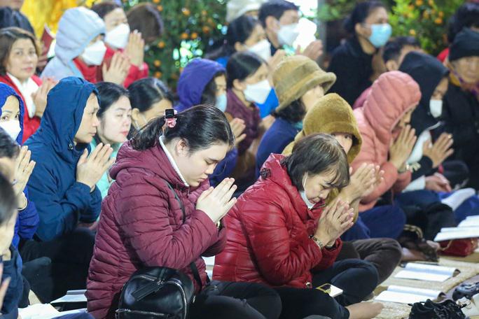 Nhiều người quan niệm sao La Hầu có thể là một hung tinh, thường đem đến cho người nỗi buồn rầu, điều tai nạn, hoặc tang sự... nên người dân đến đây đều thành tâm dâng sao giải hạn.