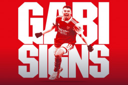 Bóng đá - Tin mới nhất bóng đá tối 3/2: Arsenal chính thức gia hạn với Martinelli