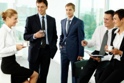 8 mẹo giúp bạn giao tiếp khéo léo, không bị mất lòng sếp