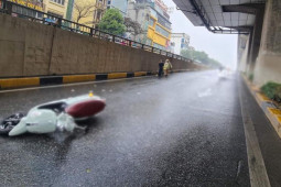 Tin tức trong ngày - Tìm camera hành trình vụ nam sinh 17 tuổi tử vong ở hầm chui Thanh Xuân