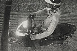 Tin tức trong ngày - Truy bắt thanh niên hủy hoại màn hình cây ATM ở TP.HCM