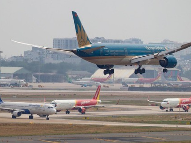 Tin tức trong ngày - "Miếng bánh" slot bay tại Tân Sơn Nhất và Nội Bài được chia như thế nào?