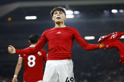 Bóng đá - MU "trói chân" Garnacho: Hợp đồng đến năm 2028, Real Madrid hết cửa ve vãn