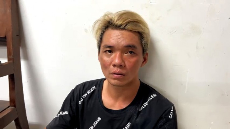 Quý nhanh chóng bị Công an truy bắt sau khi cướp giật điện thoại ở quận 3. Ảnh: CA