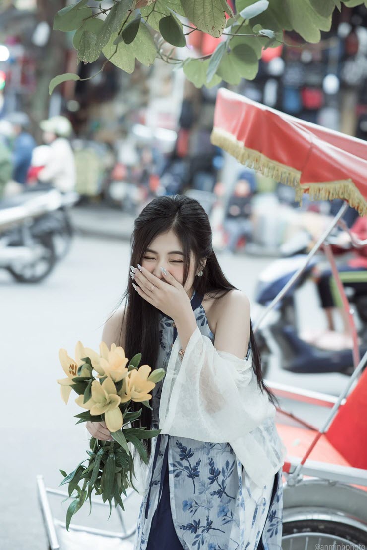 TikToker Quỳnh Alee “đốn tim” dân mạng với nhan sắc đẹp trong veo - 4