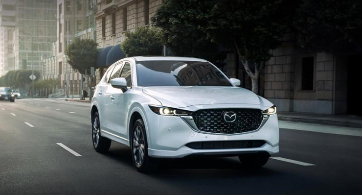Mazda CX-5 là chiếc xe hiệu suất thể thao. Ảnh: Motorbiscuit.