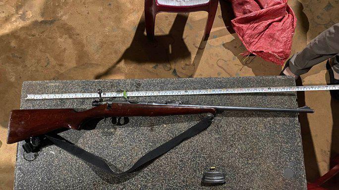 Cây súng tự chế đối tượng Nguyễn Sỹ Lộc dùng bắn con riêng của vợ