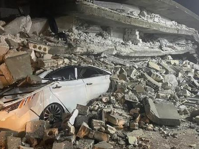 Hình ảnh kinh hoàng vụ động đất làm hơn 500 người Thổ Nhĩ Kỳ, Syria thiệt mạng