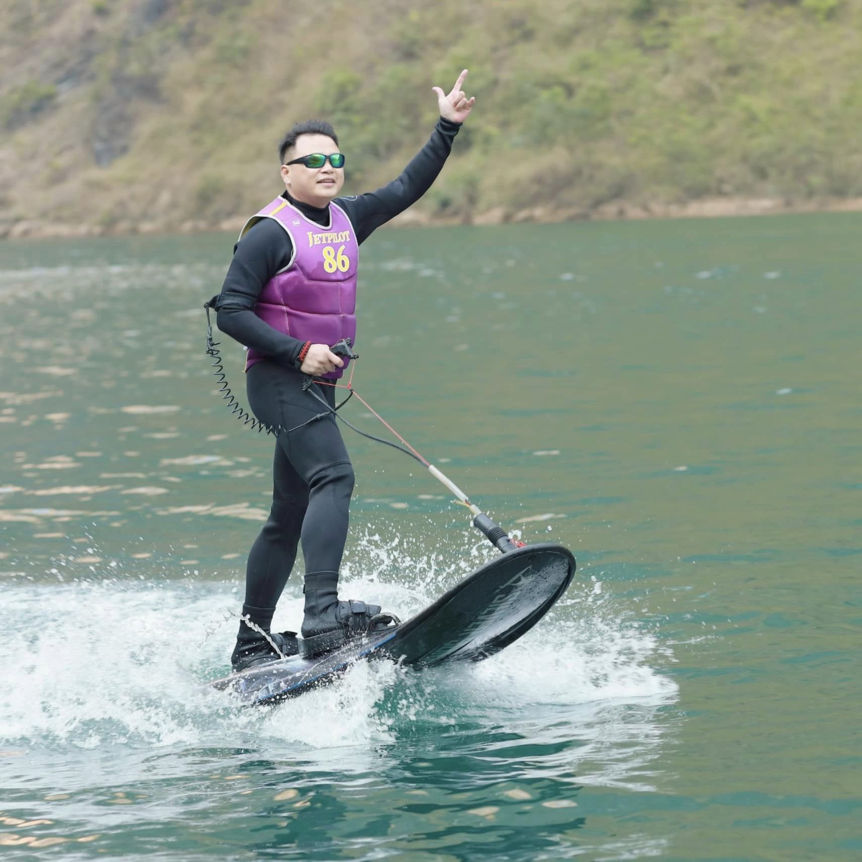 Lộ hậu trường Shark Bình và Phương Oanh ở Hà Giang, thế nào mà &#34;gây bão&#34; mạng xã hội? - 4