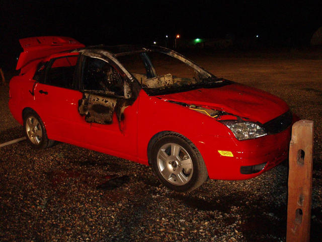 Chiếc xe bị thiêu cháy của Paige Birgfeld.
