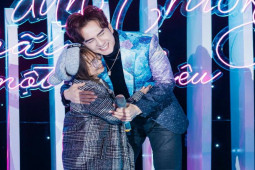 Nhạc - Fan "ùn ùn" kéo đến xem Hoài Lâm, Đan Trường... "test loa" kẹo kéo