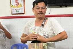 Tin tức trong ngày - Tin tức 24h qua: Tiết lộ bất ngờ của chủ đại lý  bán 14 vé số trúng giải đặc biệt 28 tỷ