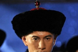 Chân dung vị hoàng tử "thiên tài" thông thạo hàng chục ngôn ngữ dưới thời vua Khang Hy