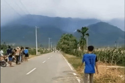 Xe máy - Xe đạp - Clip: "Đàn báo" tổ chức đua xe ở đường làng và cái kết đắng