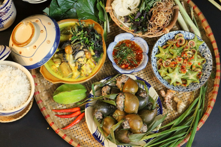 Chiêu đãi cả gia đình bằng các món ăn ngon làm từ ốc, vừa thơm ngon vừa lạ miệng.