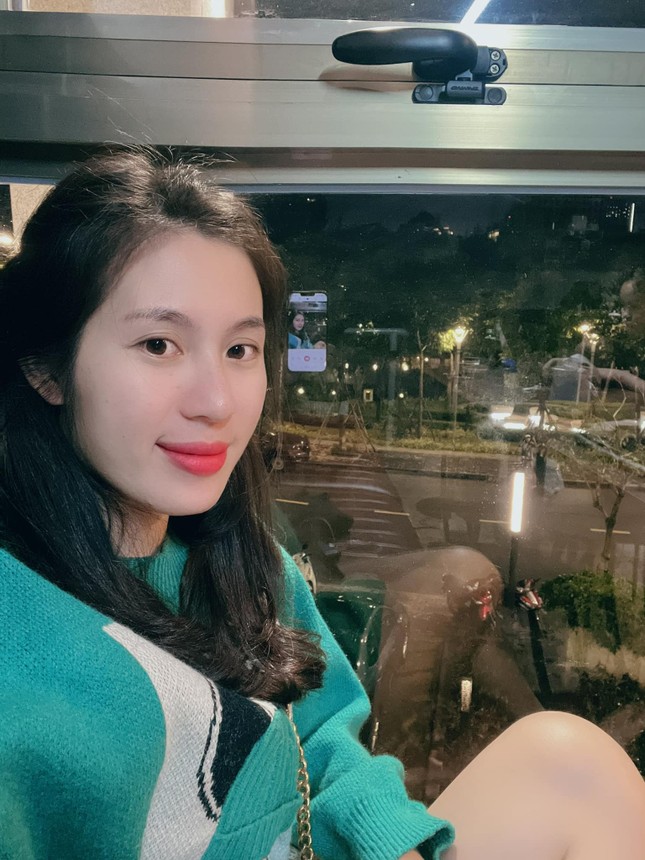 'Góc Của Hằng': Từ sinh viên đến cú rẽ đam mê nấu ăn thu hút triệu view, thu nhập tiền tỷ mỗi tháng - 1