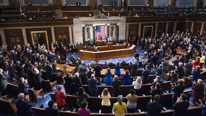 Bộ trưởng Lao động Mỹ Marty Walsh được chỉ định làm "người sống sót" khi Tổng thống Joe Biden đọc Thông điệp liên bang tối 7-2. Ảnh: CNN