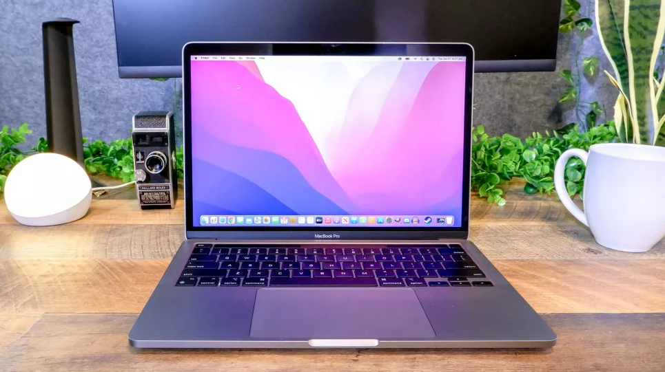 MacBook Pro 16 inch 2023 giành ngôi vô địch về thời lượng pin - 2