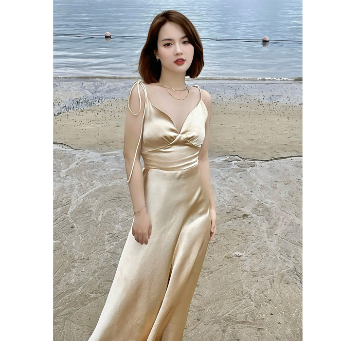 Hiện tại, vóc dáng và gu thời trang của cả 2 chị em đều có sự thay đổi đáng kể so với thời điểm mới nổi tiếng.
