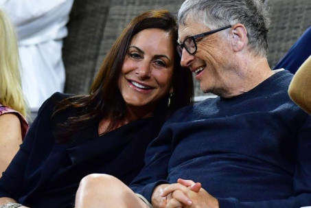 Tỷ phú Bill Gates hẹn hò sau 2 năm ly hôn, chân dung bạn gái gây bất ngờ