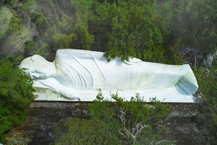 Tượng Phật nằm đạt kỷ lục châu Á.