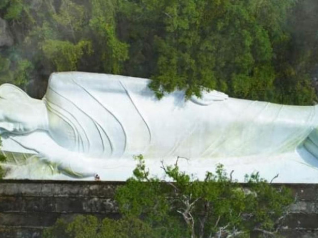 Lên núi Tà Cú chiêm ngưỡng tượng Phật nằm dài nhất châu Á